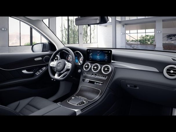 Mercedes-Benz GLC 300 e 4M AMG MBUX Navi EasyPack Kamera ParkP