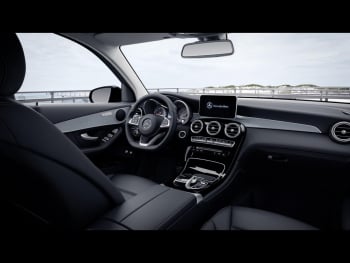 Mercedes-Benz GLC 350 d 4M AMG Navi Kamera AHK Easy-Pack