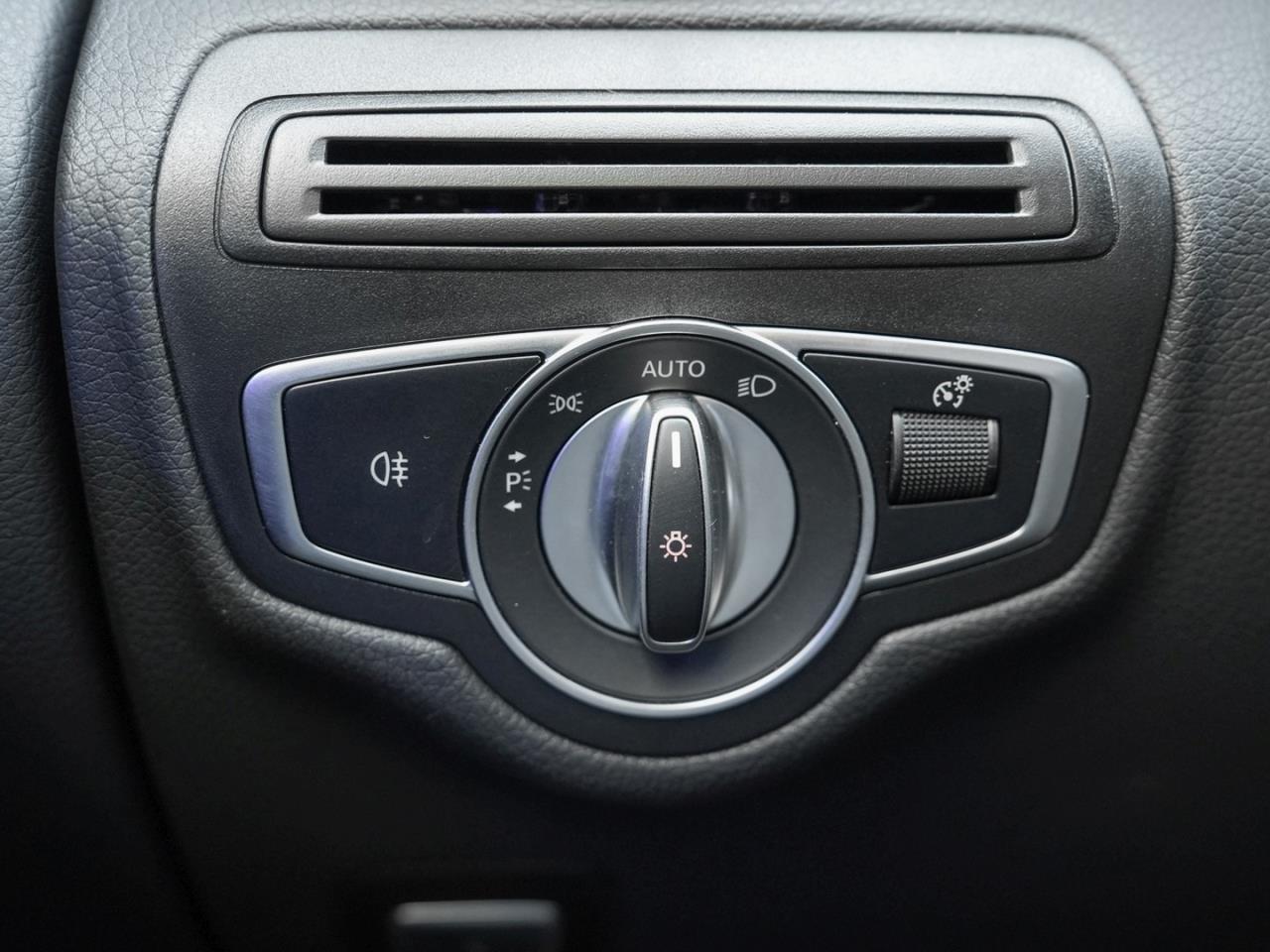 Mercedes-Benz GLC 43 AMG 4M Night Standheizung Panorama AHK