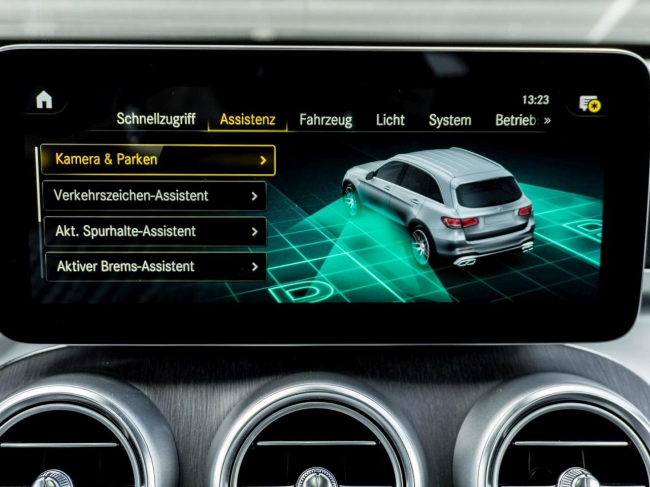 Mercedes-Benz GLC 63 AMG S 4M+ Night Panorama AHK Distronic Mercedes-Benz GLC 63 AMG S 4M+ Night Panorama AHK Distronic