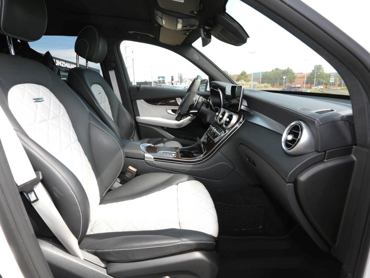 Mercedes-Benz GLC 63 AMG S 4M+ Panorama Burmester SpurP 360° Mercedes-Benz GLC 63 AMG S 4M+ Panorama Burmester SpurP 360°