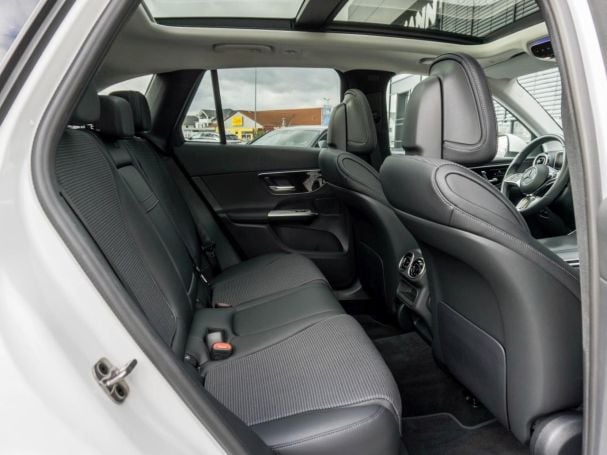 Mercedes-Benz GLC 200 4M Avantgarde Panorama Standheizung 360°