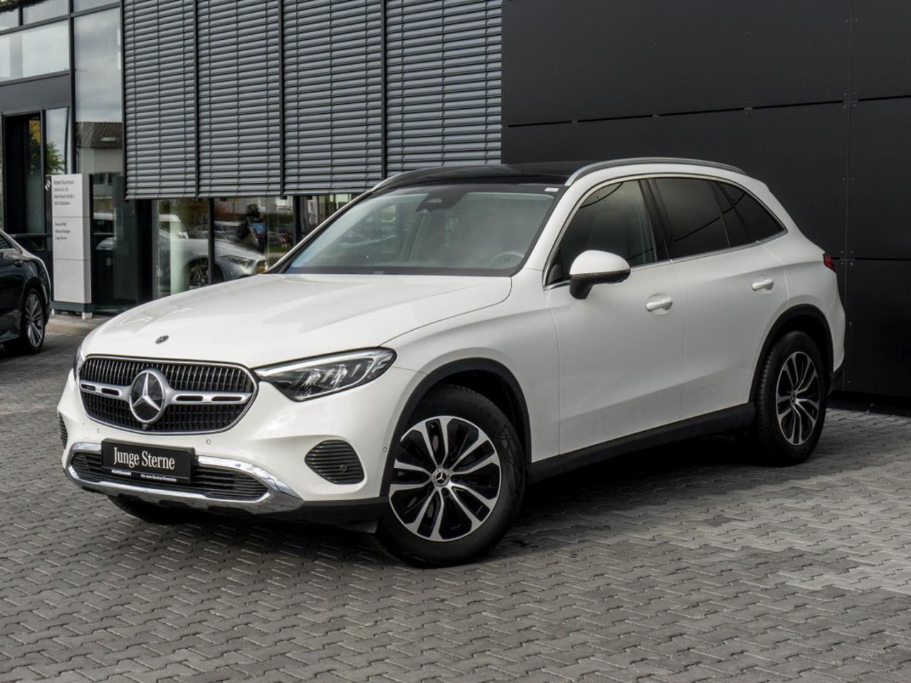 Mercedes-Benz GLC 200 4M Avantgarde Panorama Standheizung 360°