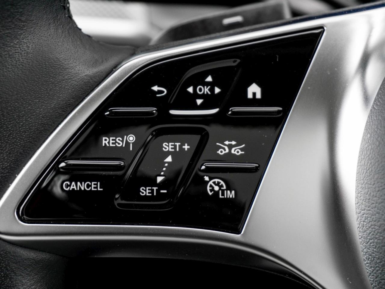 Mercedes-Benz GLC 200 4M Avantgarde Panorama Standheizung 360°