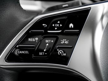 Mercedes-Benz GLC 200 4M Avantgarde Panorama Standheizung 360°