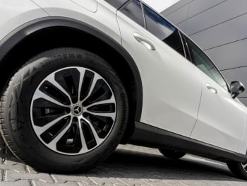 Mercedes-Benz GLC 200 4M Avantgarde Panorama Standheizung 360°