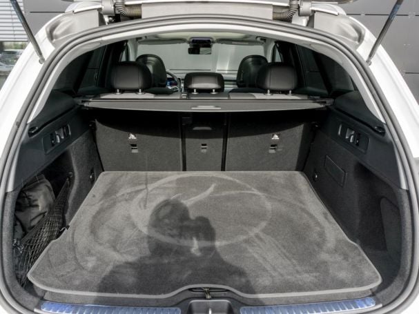 Mercedes-Benz GLC 200 4M Avantgarde Panorama Standheizung 360°