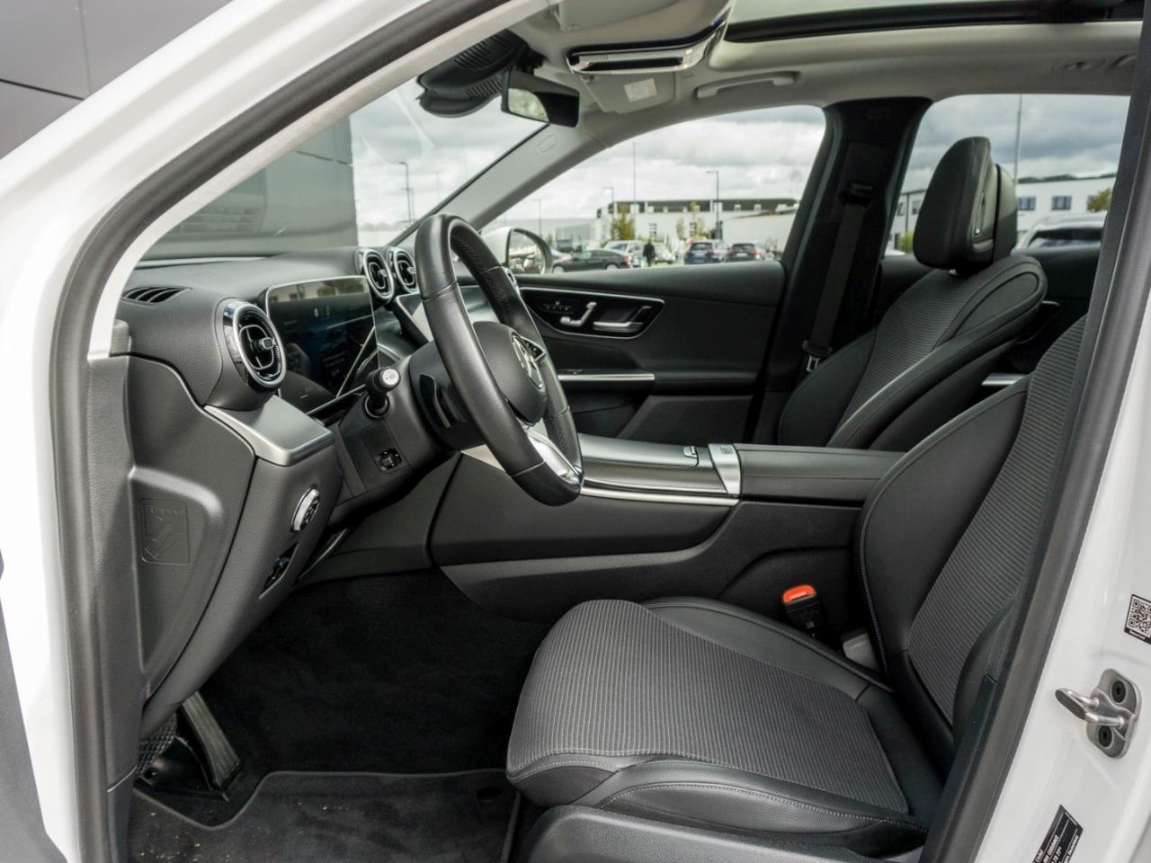 Mercedes-Benz GLC 200 4M Avantgarde Panorama Standheizung 360°