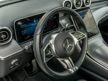 Mercedes-Benz GLC 200 4M Avantgarde Panorama Standheizung 360°