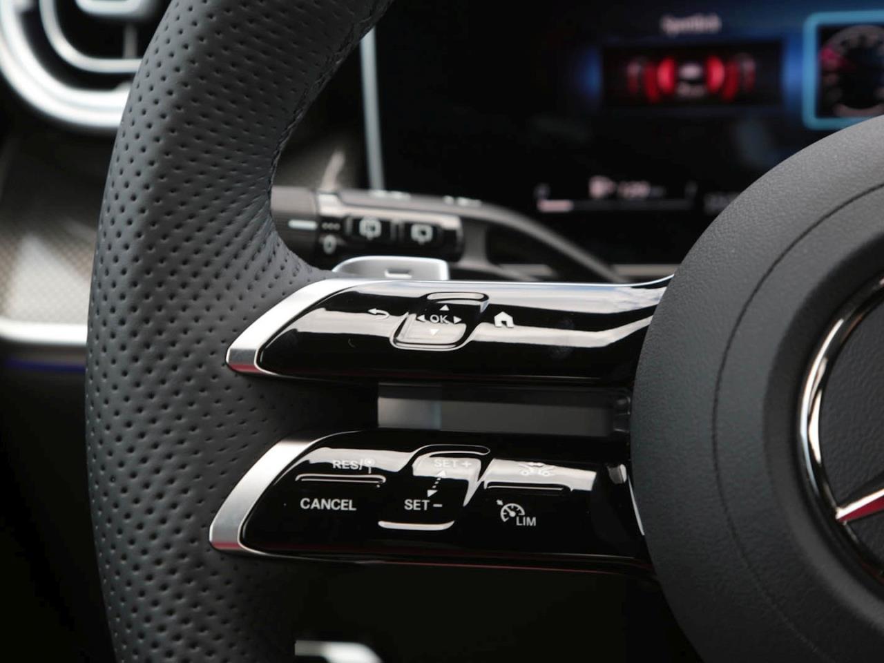 Mercedes-Benz GLC 200 4MATIC AMG Totwinkel Memory AHK 360°