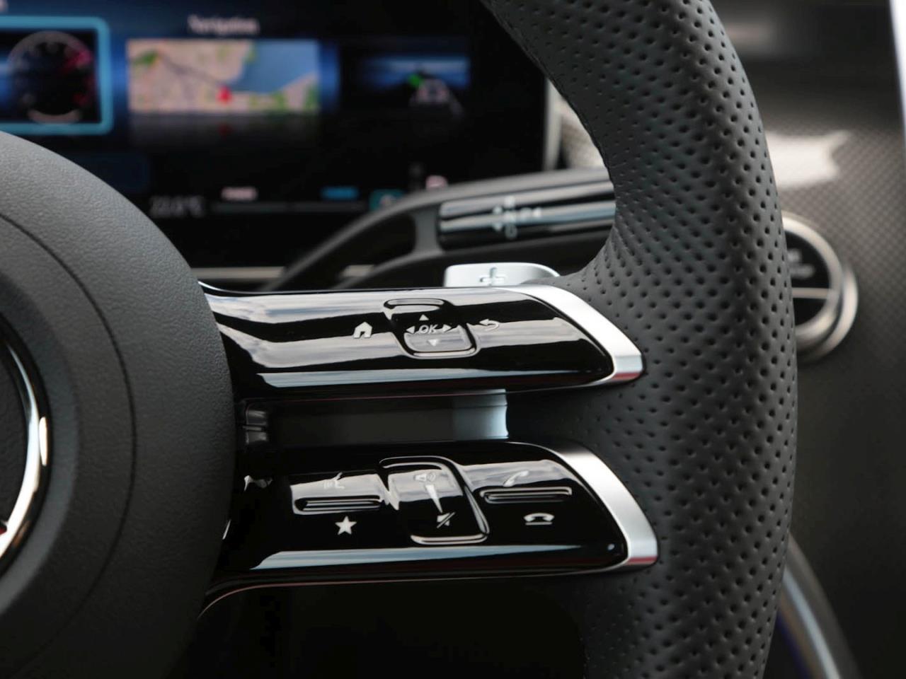 Mercedes-Benz GLC 200 4MATIC AMG Totwinkel Memory AHK 360° Mercedes-Benz GLC 200 4MATIC AMG Totwinkel Memory AHK 360°