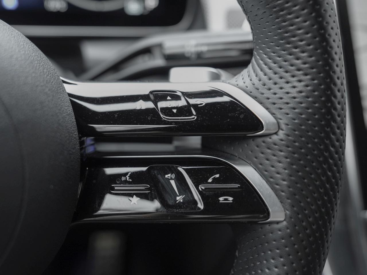 Mercedes-Benz GLC 220 d 4M AMG Panorama Burmester Distronic