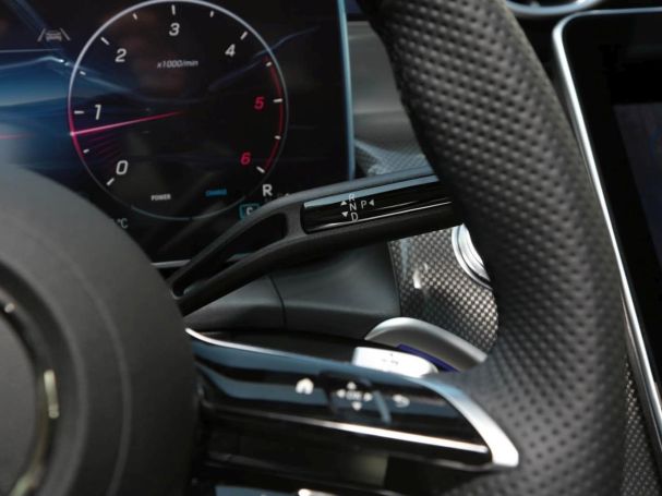 Mercedes-Benz GLC 220 d 4MATIC AMG Panorama Memory AHK 360° Mercedes-Benz GLC 220 d 4MATIC AMG Panorama Memory AHK 360°