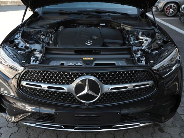 Mercedes-Benz GLC 220 d 4MATIC AMG Panorama Memory AHK 360° Mercedes-Benz GLC 220 d 4MATIC AMG Panorama Memory AHK 360°
