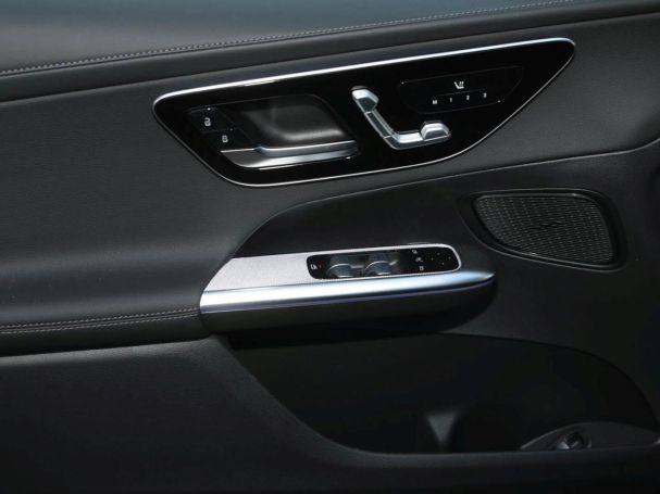 Mercedes-Benz GLC 220 d 4MATIC AMG Panorama Memory AHK 360° Mercedes-Benz GLC 220 d 4MATIC AMG Panorama Memory AHK 360°