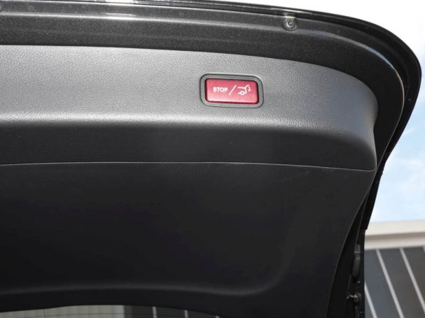 Mercedes-Benz GLC 220 d 4MATIC AMG Night Panorama AHK 360° Mercedes-Benz GLC 220 d 4MATIC AMG Night Panorama AHK 360°