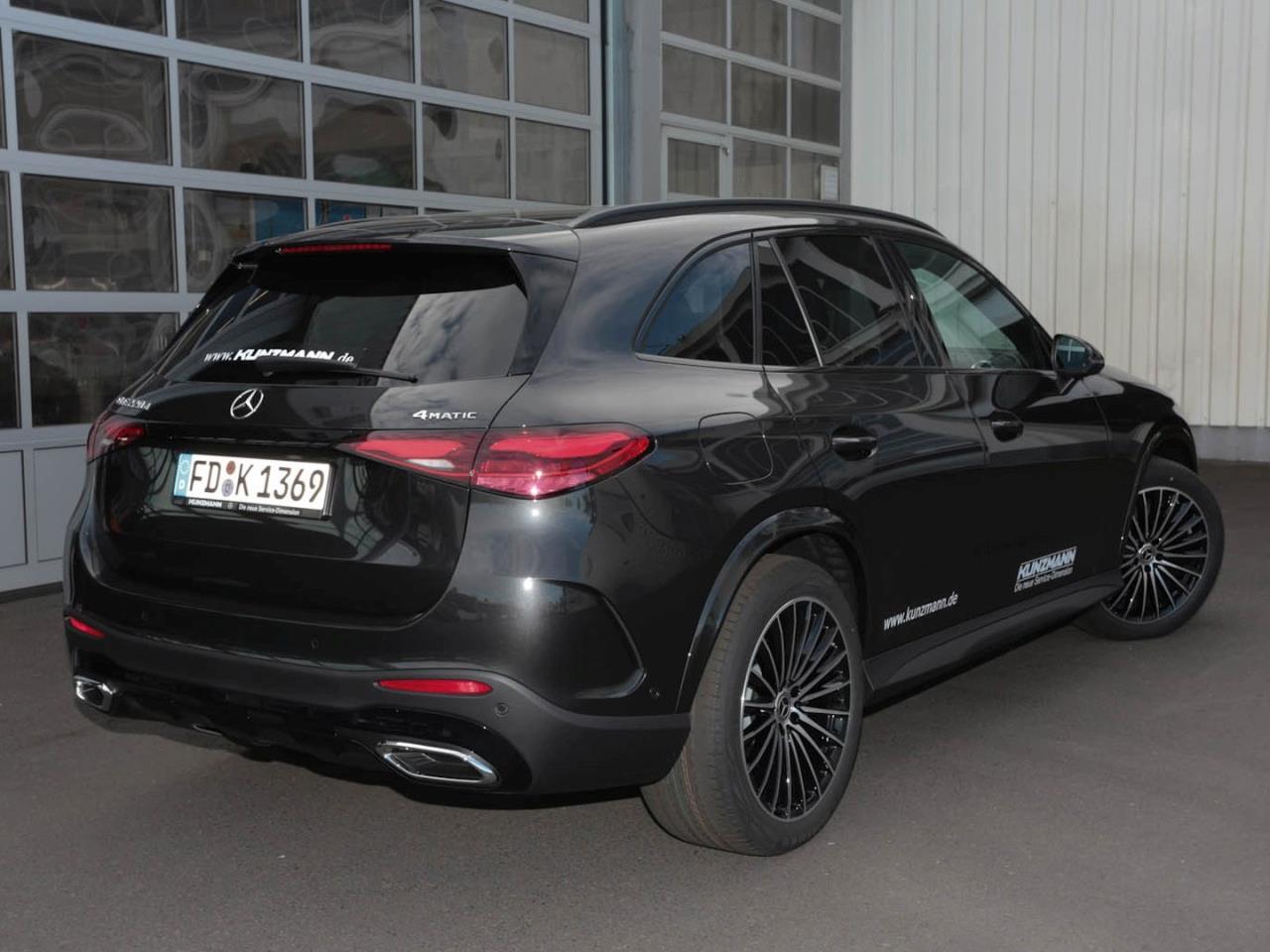 Mercedes-Benz GLC 220 d 4MATIC AMG Night Panorama AHK 360° Mercedes-Benz GLC 220 d 4MATIC AMG Night Panorama AHK 360°