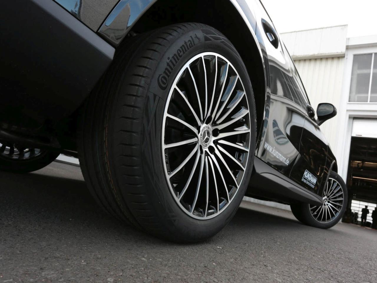 Mercedes-Benz GLC 220 d 4MATIC AMG Night Panorama AHK 360° Mercedes-Benz GLC 220 d 4MATIC AMG Night Panorama AHK 360°