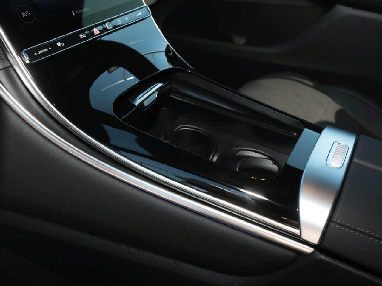 Mercedes-Benz GLC 220 d 4MATIC AMG MBUX Navi Memory AHK 360°