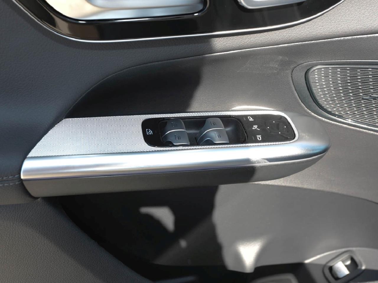 Mercedes-Benz GLC 220 d 4MATIC AMG MBUX Navi Memory AHK 360°