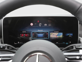 Mercedes-Benz GLC 220 d 4MATIC AMG Night Distronic Panorama AHK