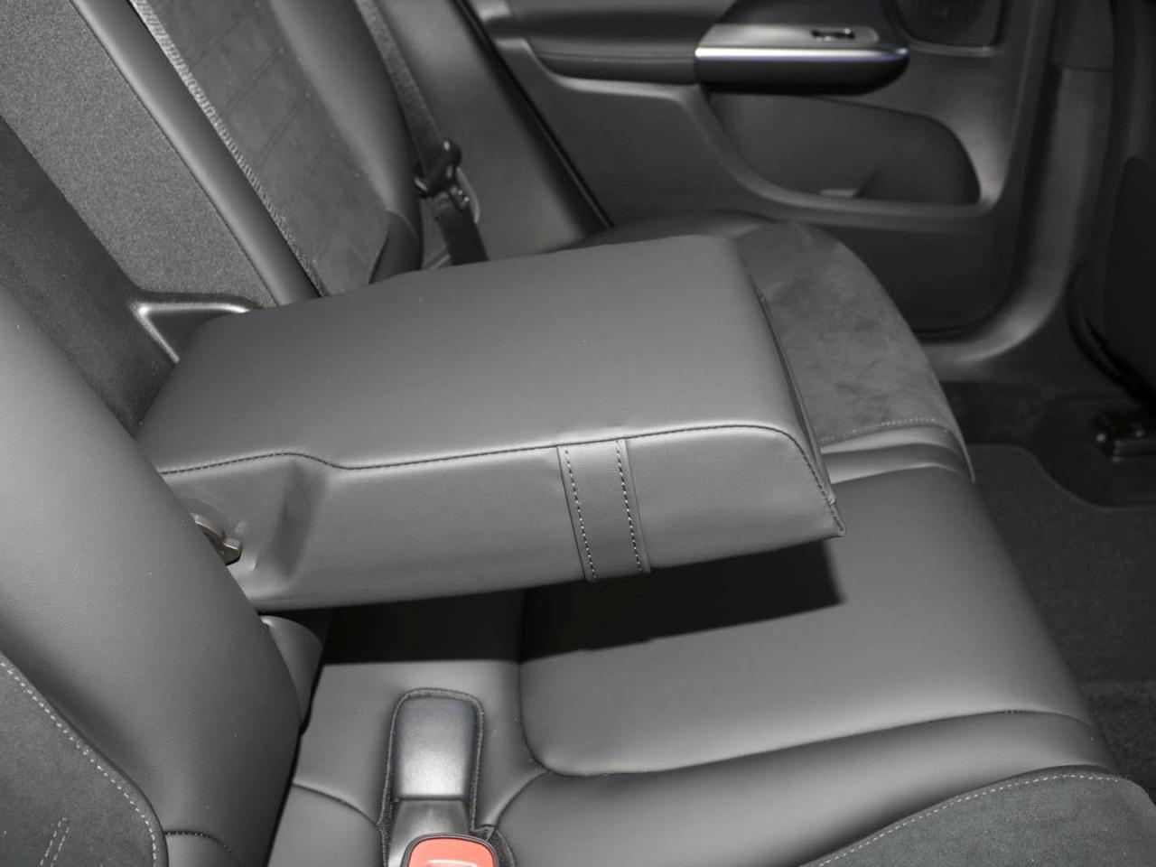 Mercedes-Benz GLC 220 d 4MATIC AMG Night Distronic Panorama AHK