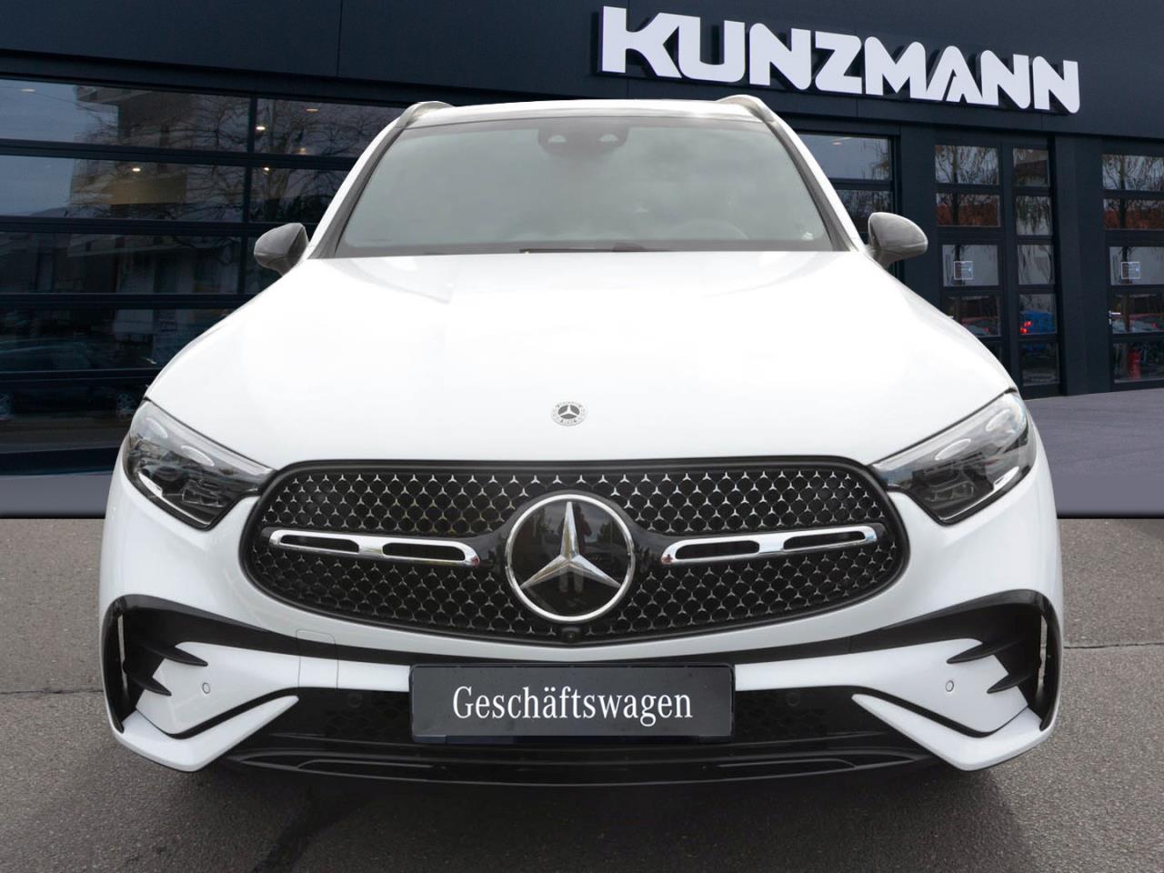 Mercedes-Benz GLC 220 d 4MATIC AMG Night Distronic Panorama AHK