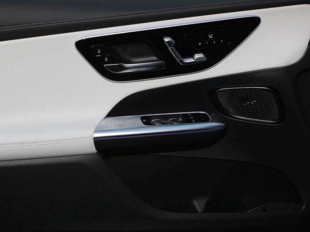 Mercedes-Benz GLC 220 d 4MATIC AMG 360° Panorama Distronic AHK Mercedes-Benz GLC 220 d 4MATIC AMG 360° Panorama Distronic AHK