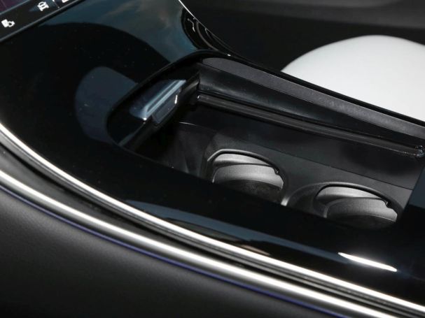 Mercedes-Benz GLC 220 d 4MATIC AMG 360° Panorama Distronic AHK Mercedes-Benz GLC 220 d 4MATIC AMG 360° Panorama Distronic AHK