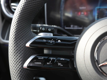 Mercedes-Benz GLC 220 d 4MATIC AMG Panorama Memory AHK 360°