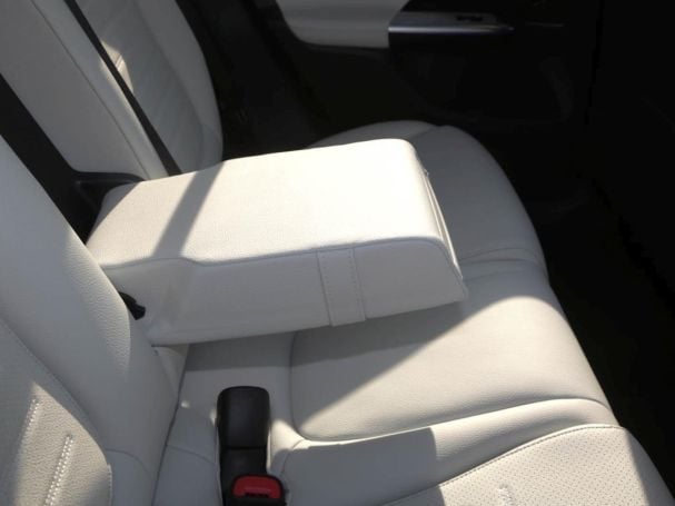 Mercedes-Benz GLC 220 d 4MATIC AMG Panorama Memory AHK 360° Mercedes-Benz GLC 220 d 4MATIC AMG Panorama Memory AHK 360°