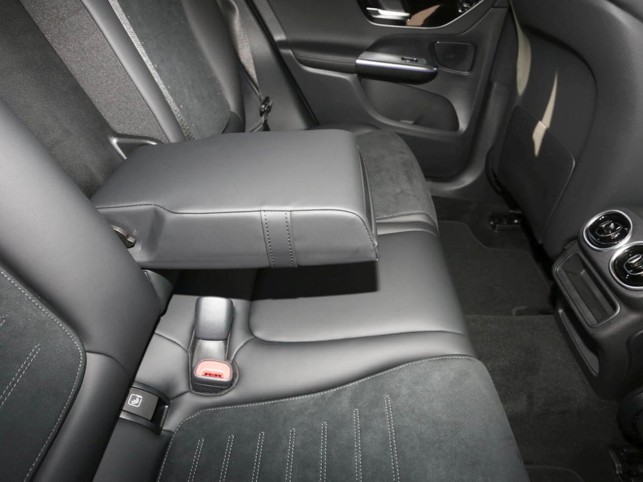 Mercedes-Benz GLC 220 d 4MATIC AMG Night Panorama Memory AHK