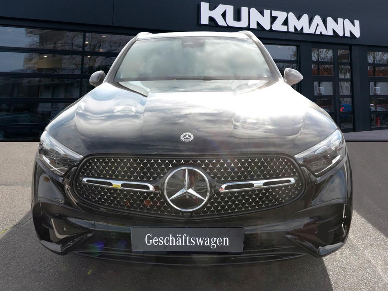 Mercedes-Benz GLC 220 d 4MATIC AMG Night Panorama Memory AHK Mercedes-Benz GLC 220 d 4MATIC AMG Night Panorama Memory AHK