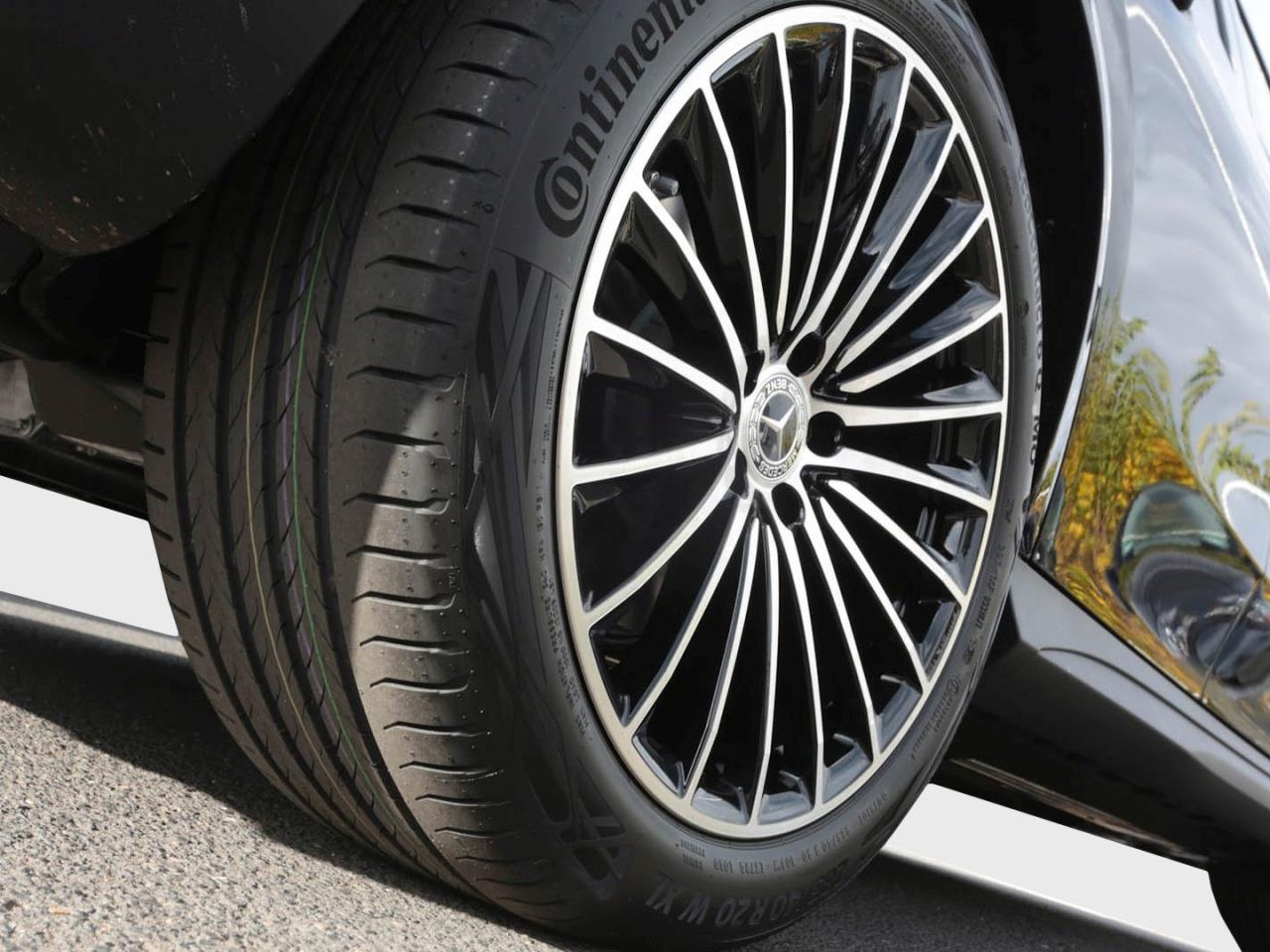 Mercedes-Benz GLC 220 d 4MATIC AMG Night Panorama Memory AHK