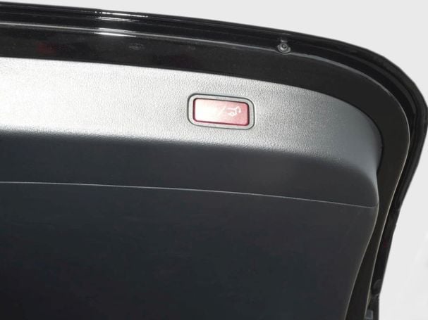 Mercedes-Benz GLC 220 d 4MATIC AMG Night Panorama Memory AHK