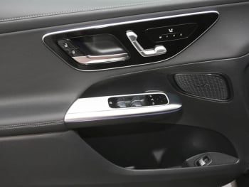 Mercedes-Benz GLC 220 d 4MATIC AMG Night Panorama 360° AHK Mercedes-Benz GLC 220 d 4MATIC AMG Night Panorama 360° AHK