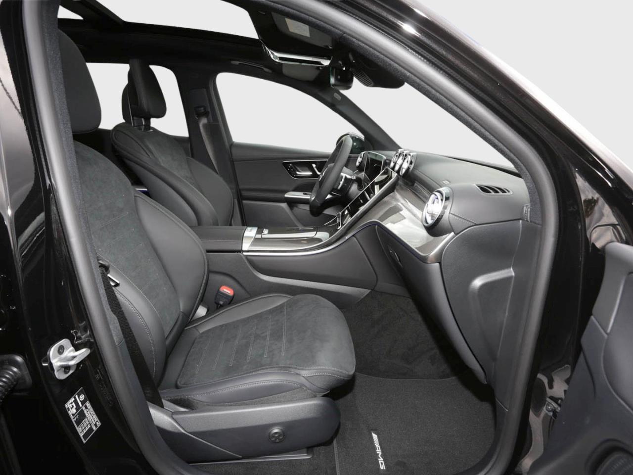 Mercedes-Benz GLC 220 d 4MATIC AMG Night Panorama 360° AHK Mercedes-Benz GLC 220 d 4MATIC AMG Night Panorama 360° AHK