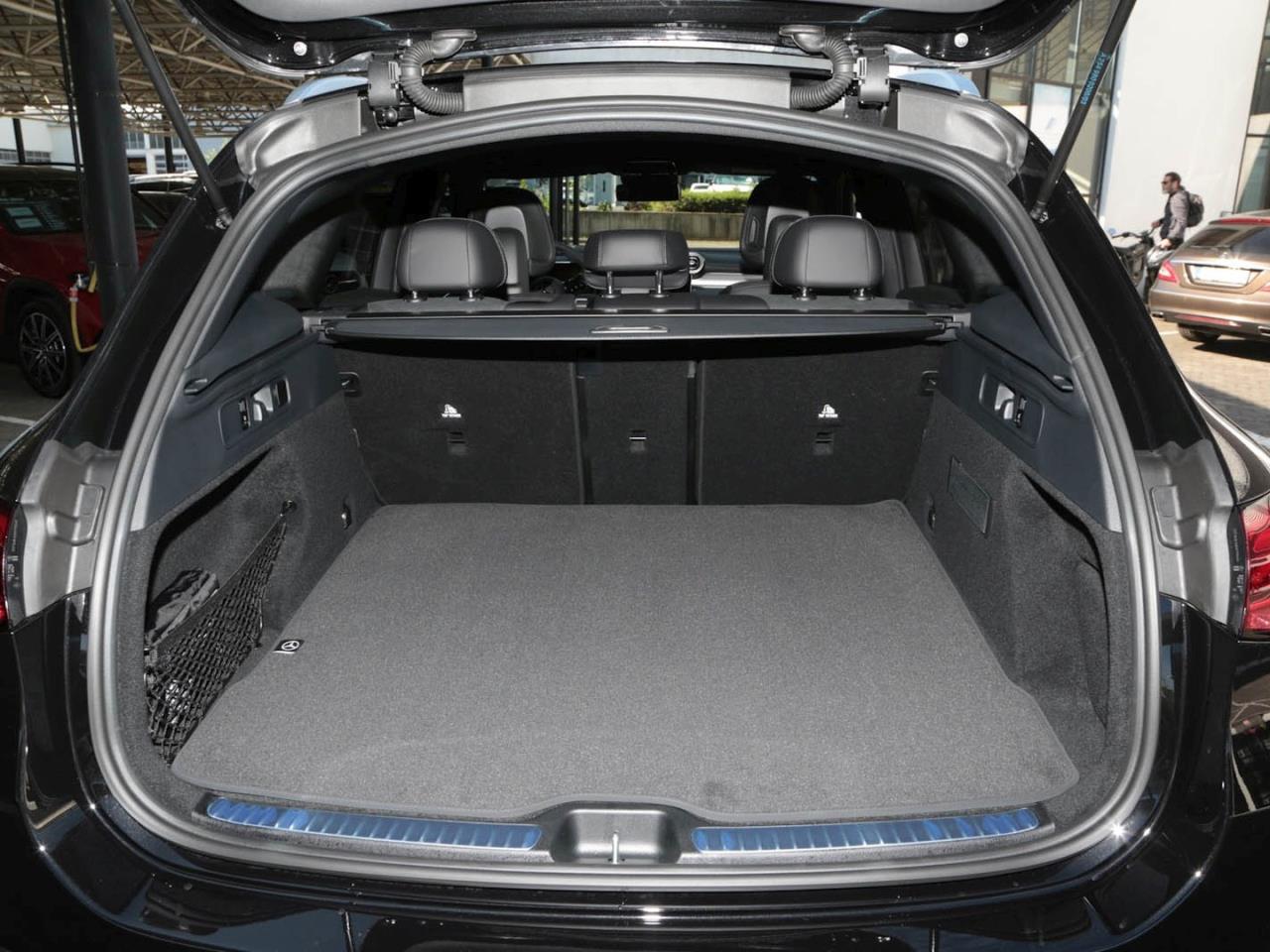 Mercedes-Benz GLC 220 d 4MATIC AMG MBUX Navi MBUX DynLi SpurH