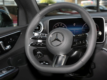 Mercedes-Benz GLC 220 d 4MATIC AMG MBUX Navi MBUX DynLi SpurH Mercedes-Benz GLC 220 d 4MATIC AMG MBUX Navi MBUX DynLi SpurH