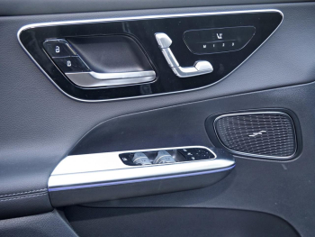 Mercedes-Benz GLC 220 d 4MATIC AMG Panorama Memory 360° AHK