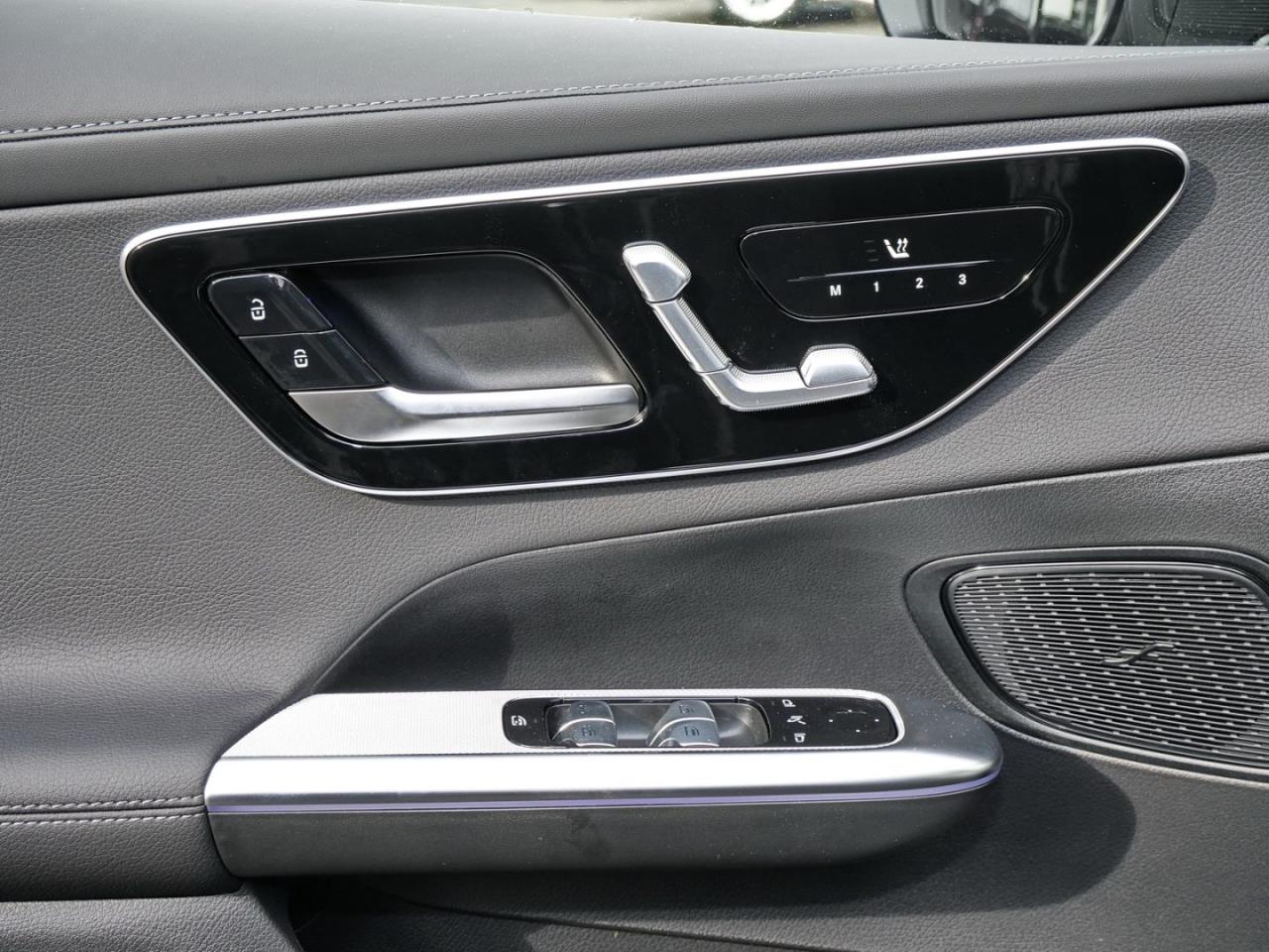 Mercedes-Benz GLC 220 d 4MATIC AMG Distronic 360° AHK Memory