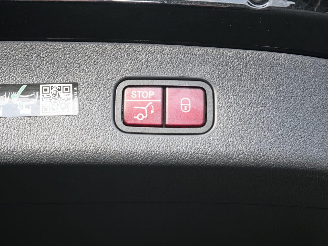 Mercedes-Benz GLC 220 d 4MATIC AMG Distronic 360° AHK Memory