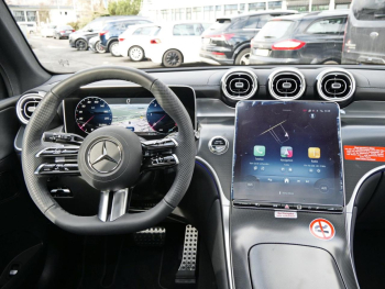 Mercedes-Benz GLC 220 d 4MATIC AMG Distronic 360° AHK Memory