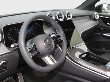 Mercedes-Benz GLC 220 d 4MATIC AMG Night Panorama Memory AHK