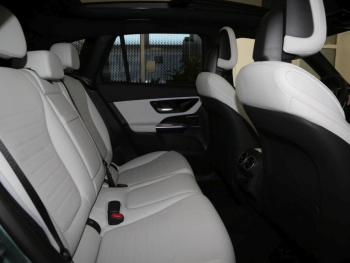 Mercedes-Benz GLC 220 d 4MATIC AMG Panorama Distronic 360° AHK