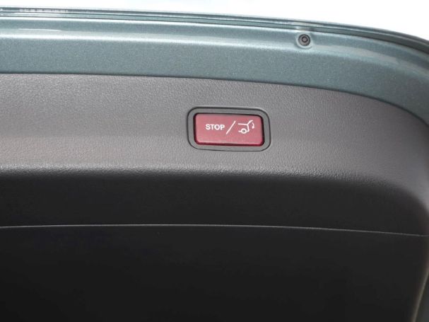 Mercedes-Benz GLC 220 d 4MATIC AMG Night Panorama Memory AHK Mercedes-Benz GLC 220 d 4MATIC AMG Night Panorama Memory AHK
