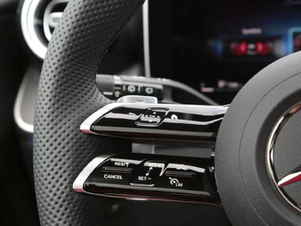 Mercedes-Benz GLC 220 d 4MATIC AMG Night Panorama Memory AHK Mercedes-Benz GLC 220 d 4MATIC AMG Night Panorama Memory AHK