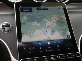 Mercedes-Benz GLC 220 d 4MATIC AMG Distronic AHK Panorama