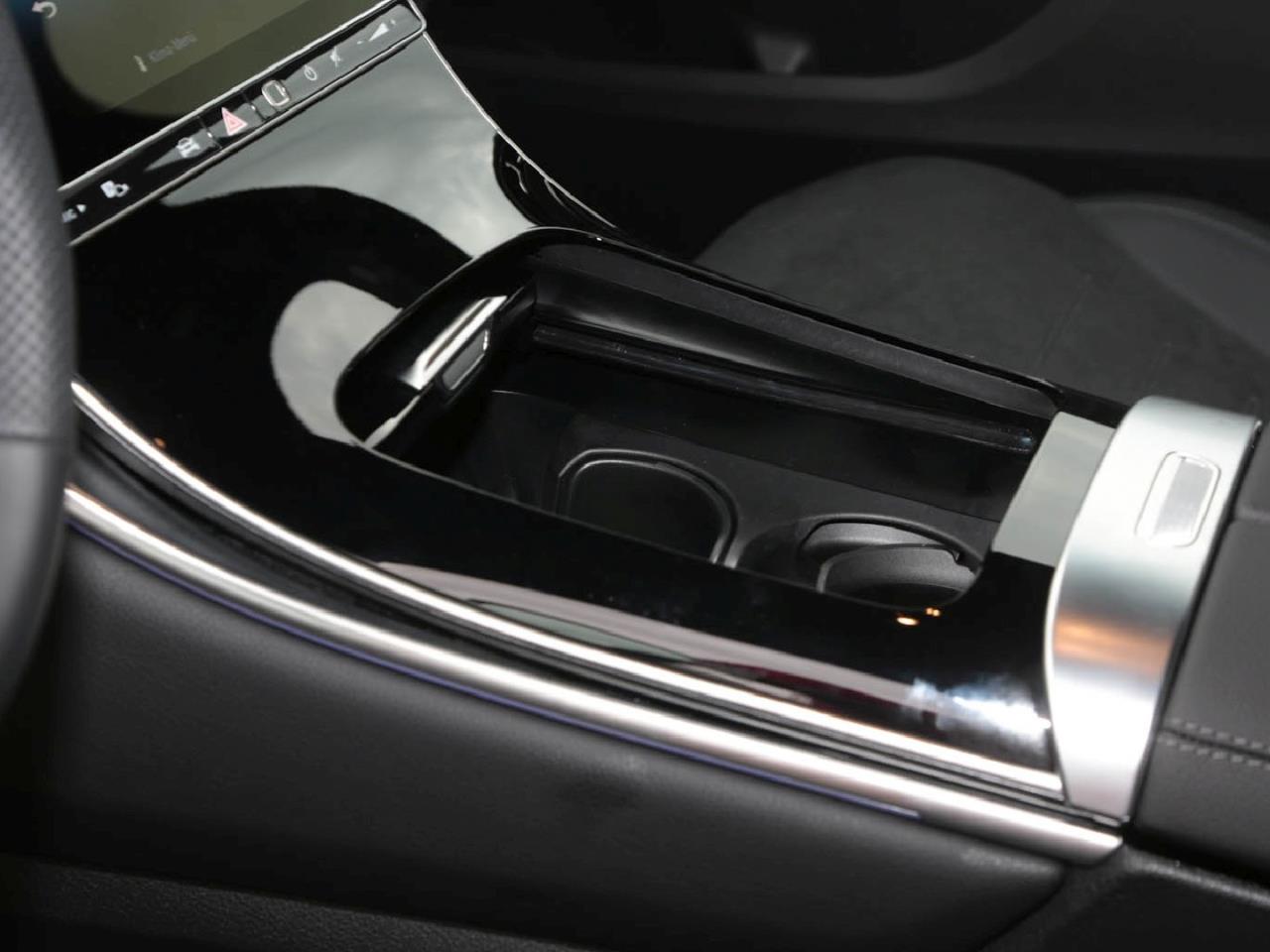 Mercedes-Benz GLC 220 d 4MATIC AMG MBUX Navi MBUX Totwinkel