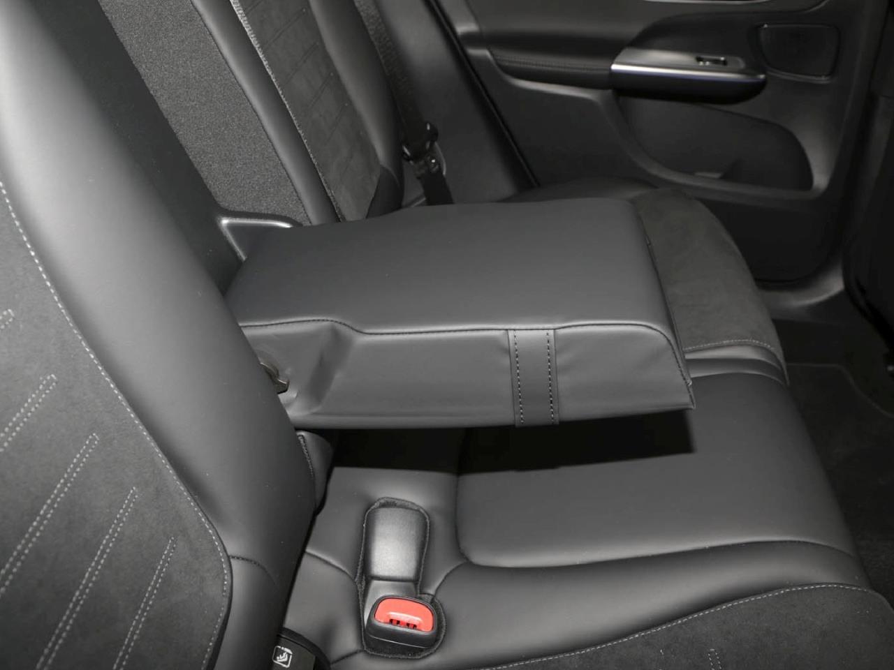 Mercedes-Benz GLC 220 d 4MATIC AMG MBUX Navi MBUX Totwinkel